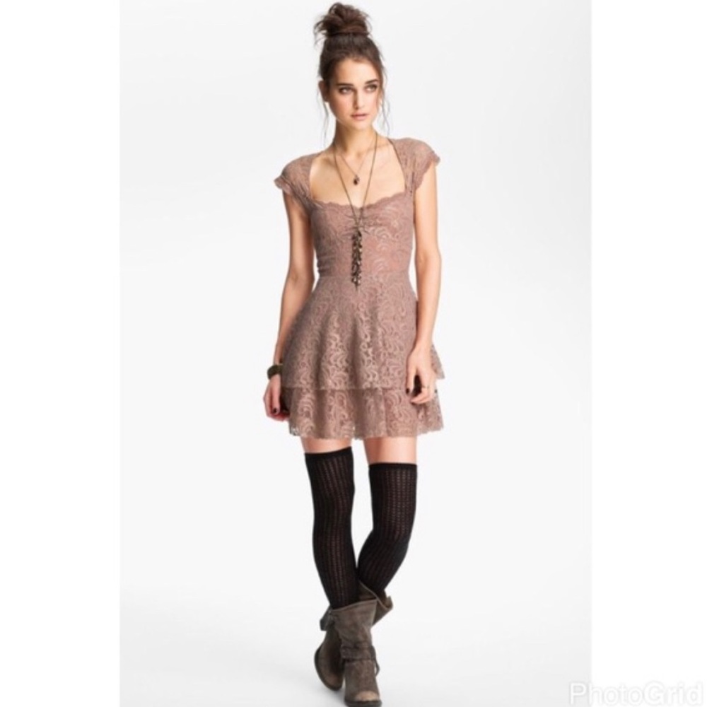 Free People Taupe Rock Candy Dress Layered Lace Sweetheart Neck Size 6 Boho Chic